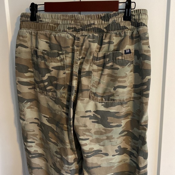 Gap Pull On Tencel Joggers Womens Size L Green Camo Elastic Drawcord Waist - Picture 10 of 13